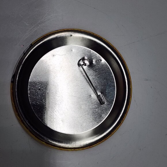 Disneyland Hotel Goofys Kitchen 2002 Pin Goofy Chef Collectible Button Badge - Picture 6 of 6